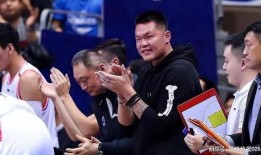 导演爆料朱芳雨视频,朱芳雨幕后故事，独家视频曝光篮球传奇