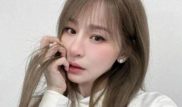 娱乐吃瓜王心凌是谁,她是如何成为娱乐圈焦点人物的？